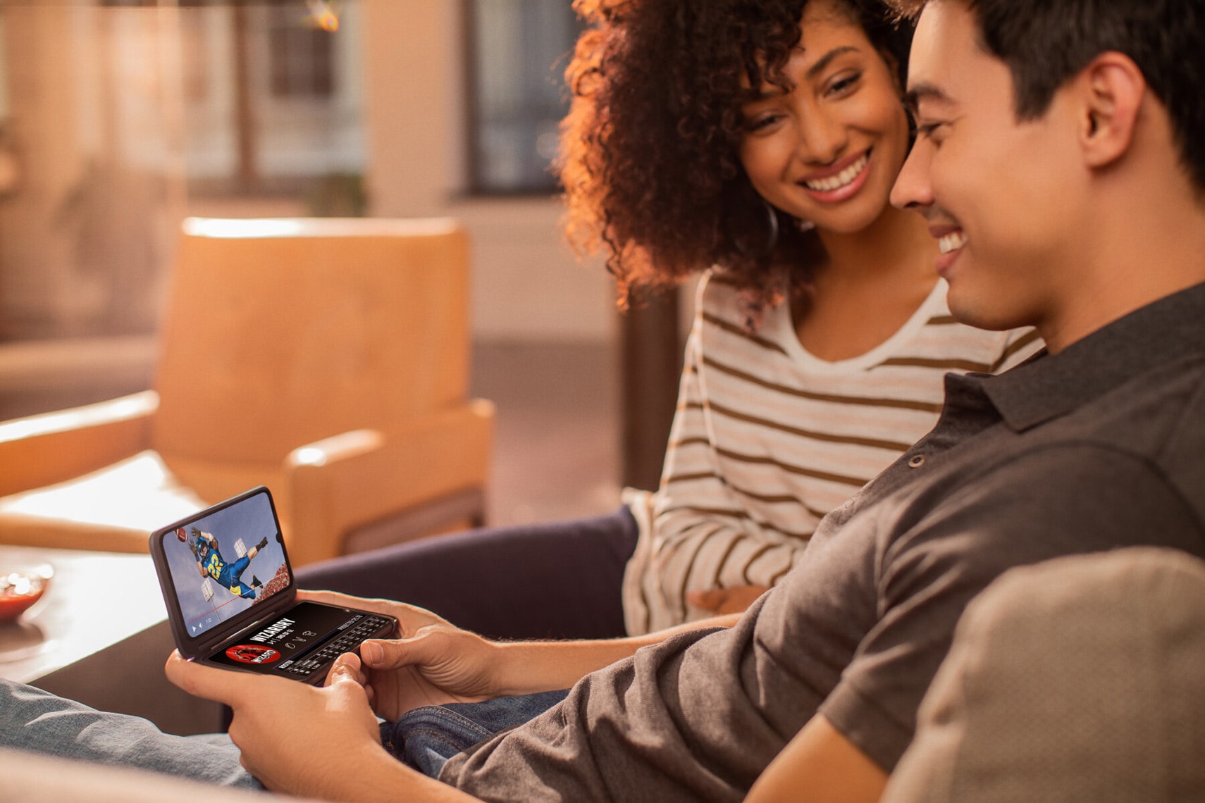 LG Mobile — photography by Roberto Chamorro, image 14